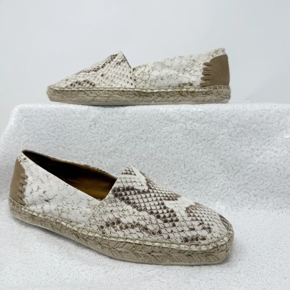Franco Sarto step out
